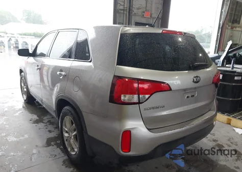 2015 Kia Sorento Lx z USA, uszkodzony, nr VIN 5XYKT3A61FG627247